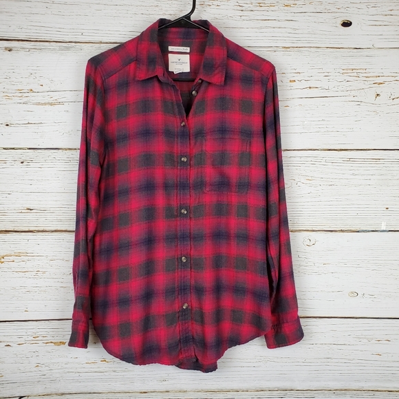 American Eagle Outfitters Tops - American Eagle Outfitters Plaid Button Down Shirt